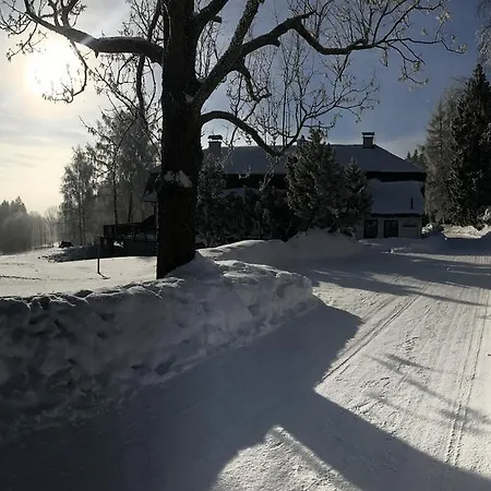 Aneta & Restaurant فندق