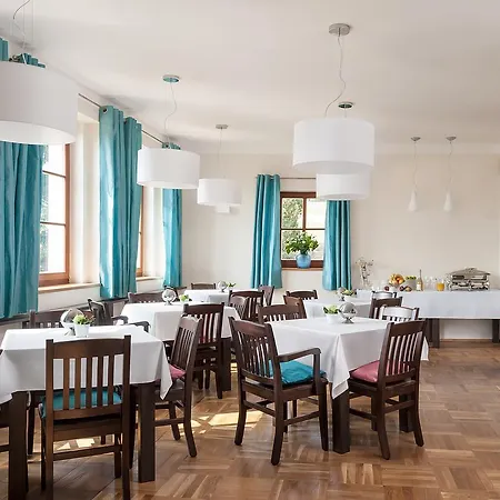 Aneta & Restaurant