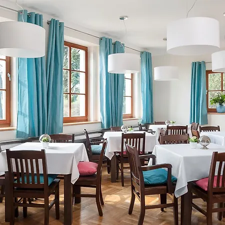 Aneta & Restaurant Hotel 4*