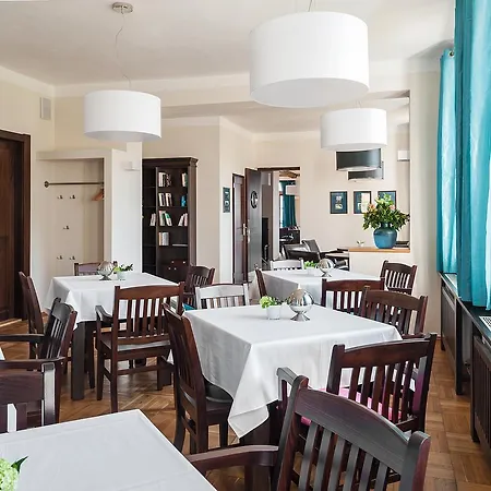 Aneta & Restaurant Hotel